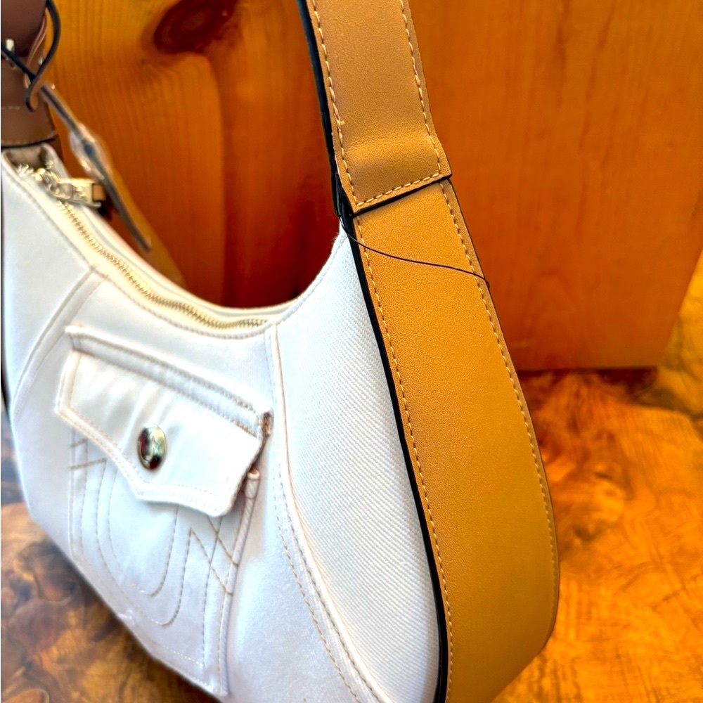 NWT True Religion Cream Hobo Bag with Geometric Stitching - Picture 2 of 9